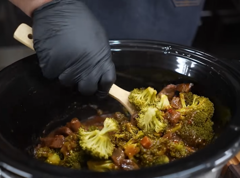 Easy Beef with Broccoli Crockpot Recipe