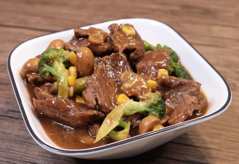 Beef with Corn And Mushroom Recipe