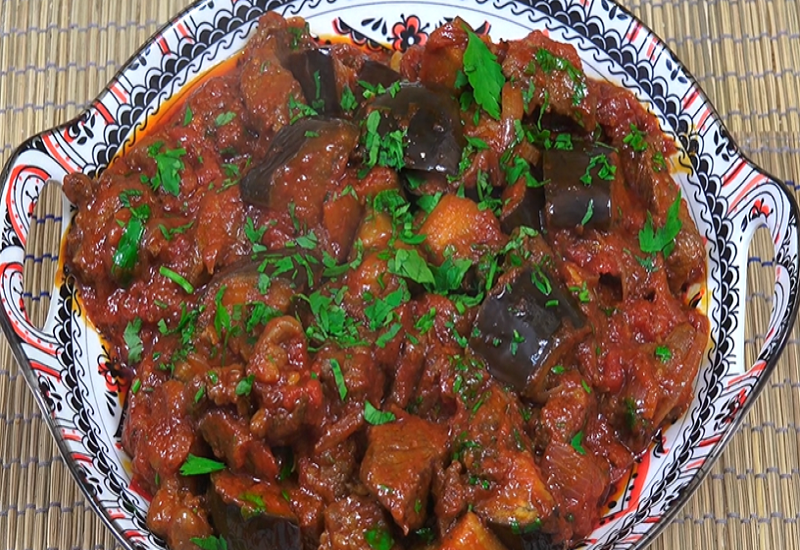 Spicy Stir-fried Eggplants with Beef